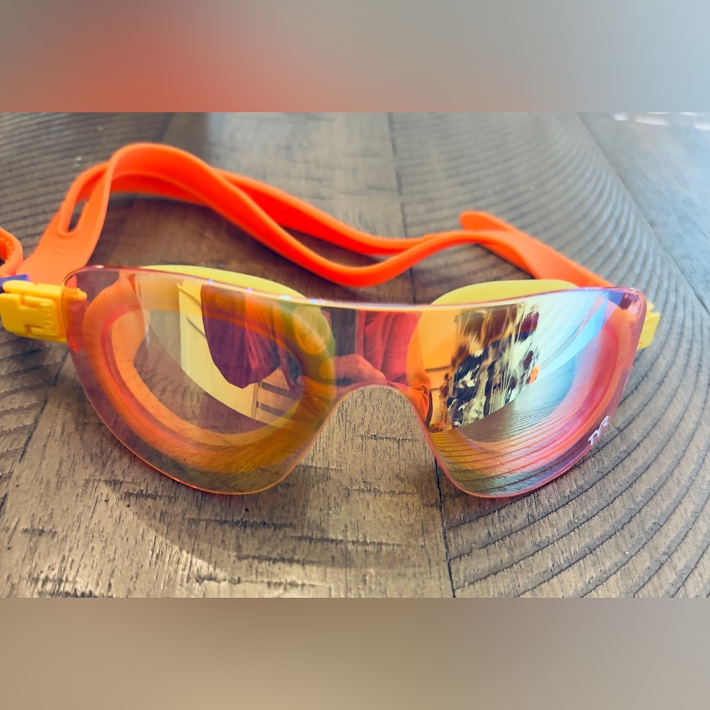 TYR Goggles w String Cloth Pouch|Youth|Orange & Yellow|NWOT